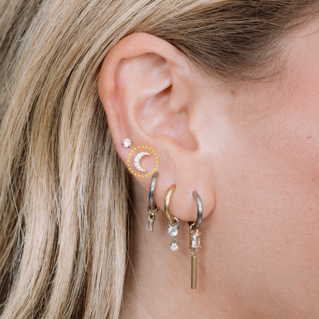 Icy Moon Flatback Stud