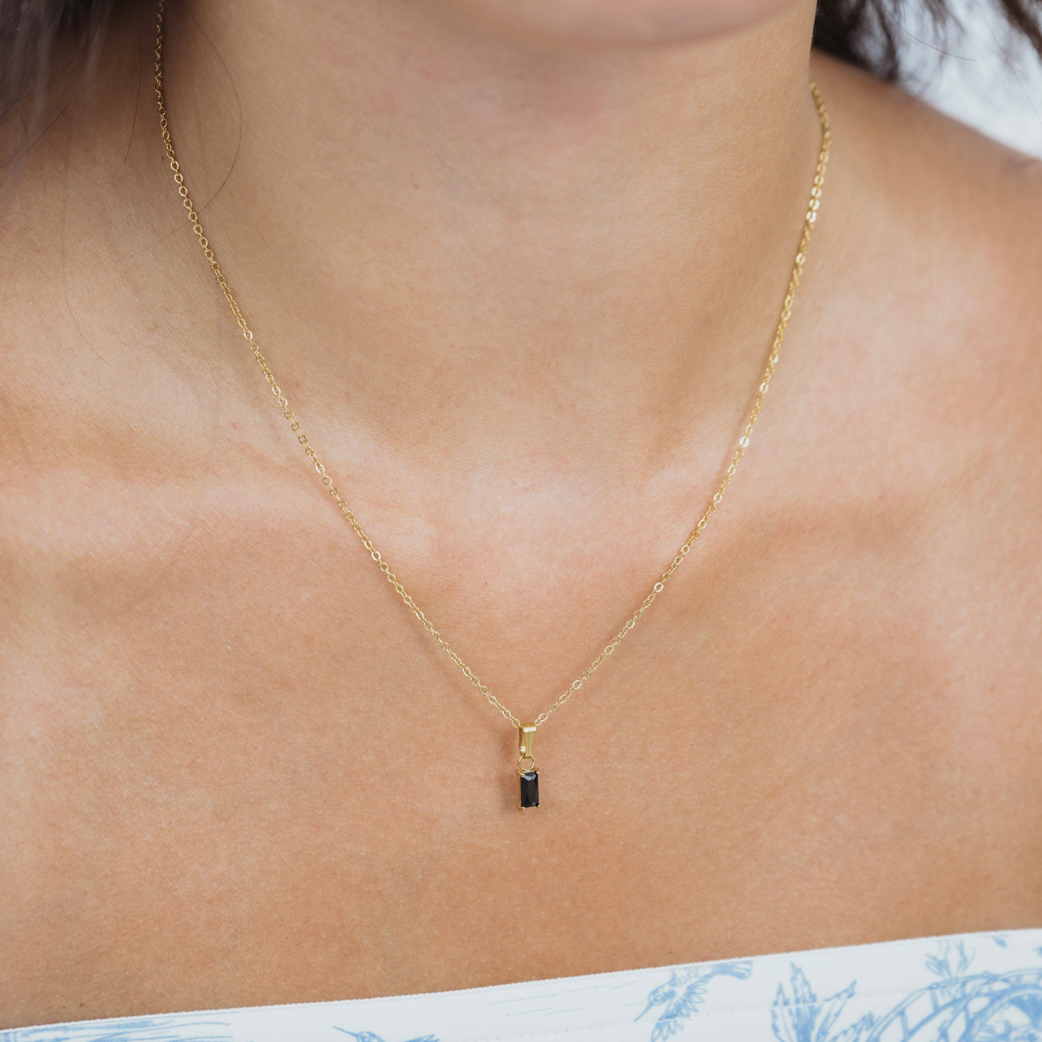 Dainty Emerald Diamond Necklace