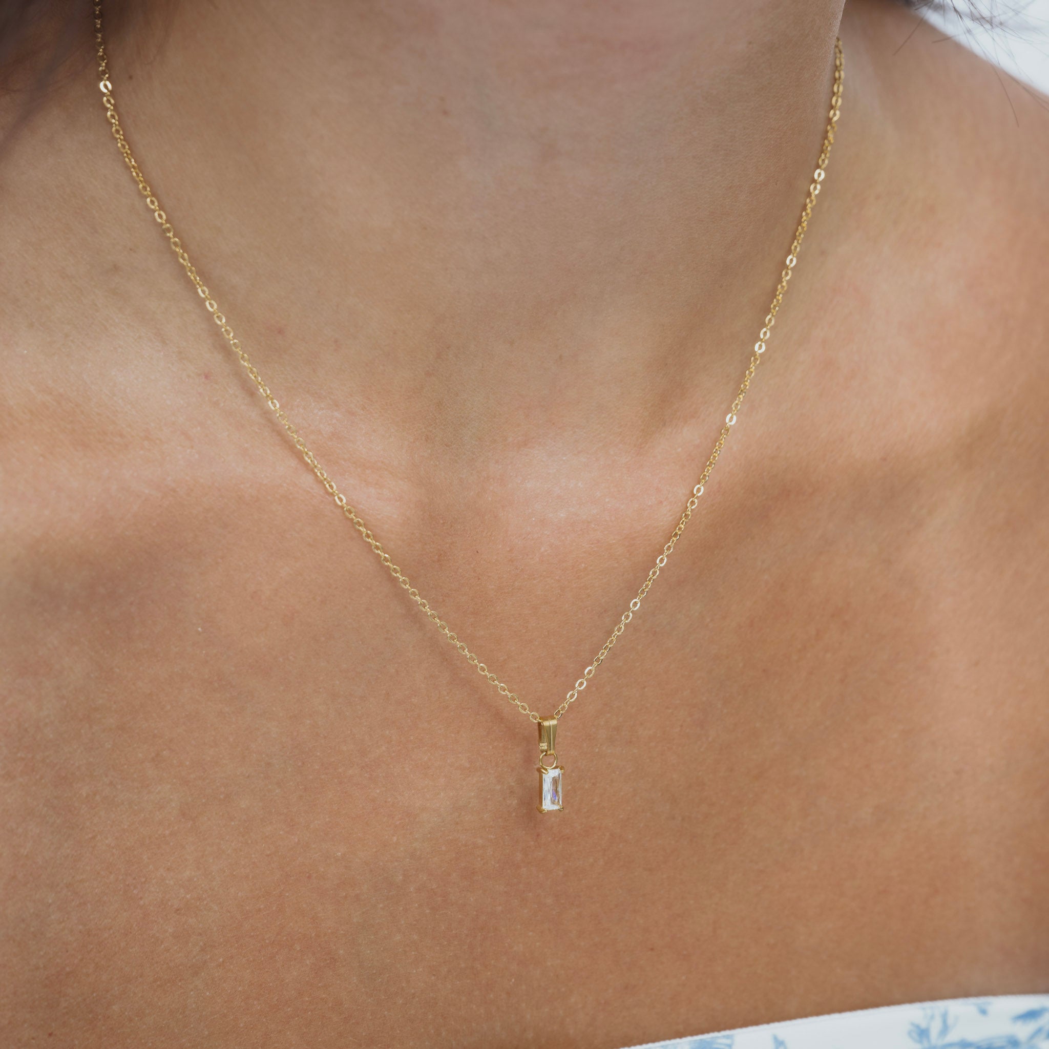 Dainty Emerald Diamond Necklace