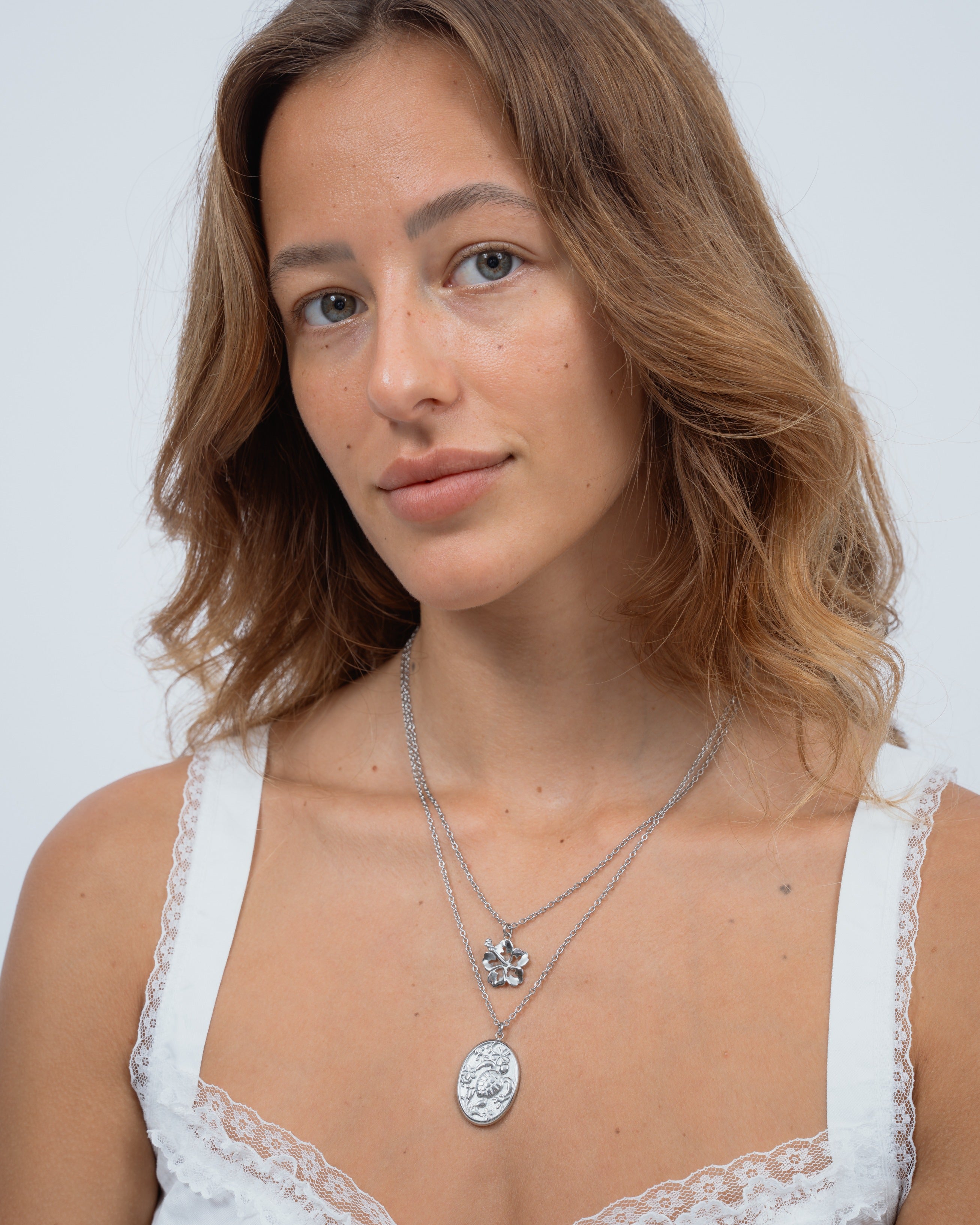 New Year New Bloom Turtle Necklace Set