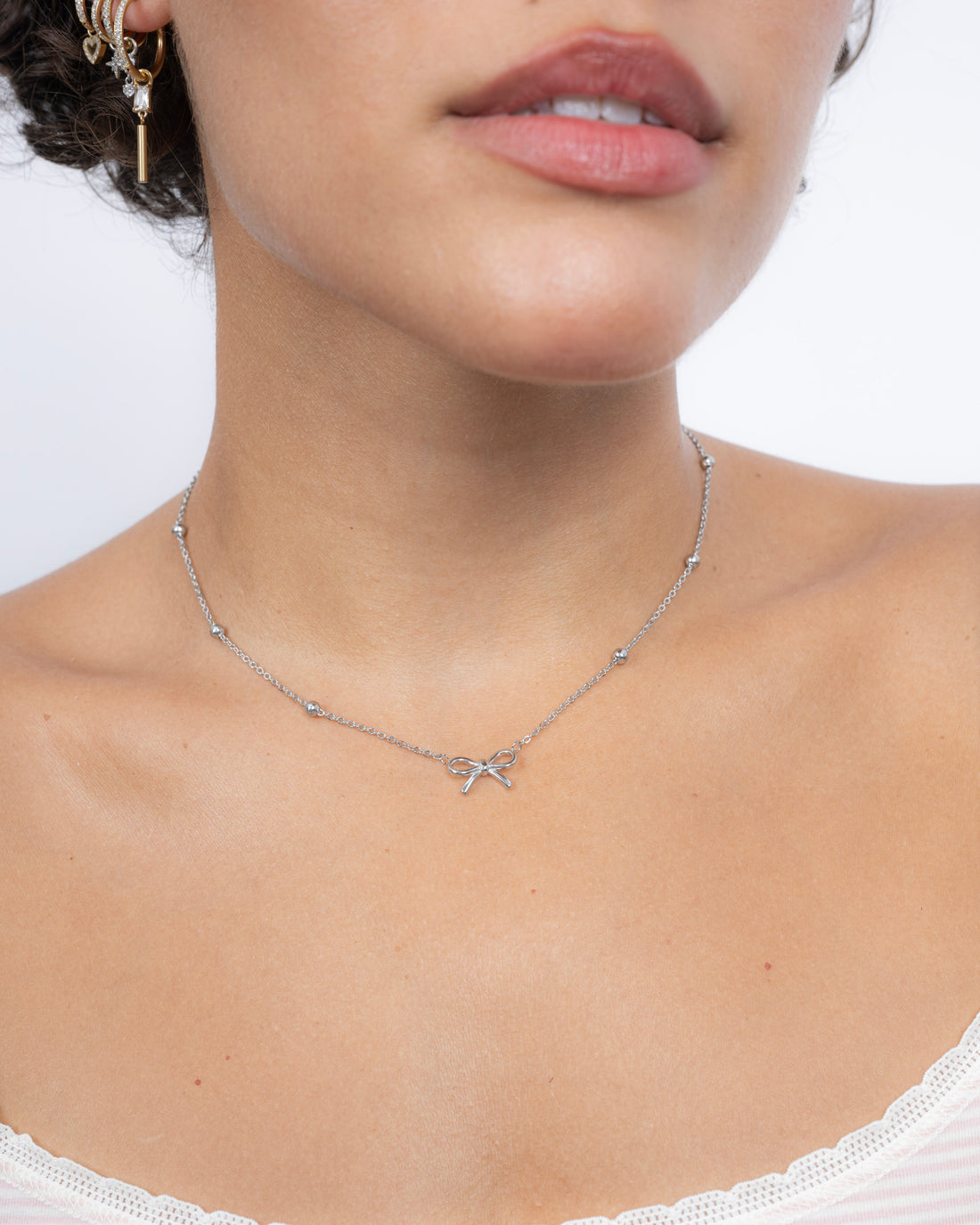 
Ribbon Necklace
