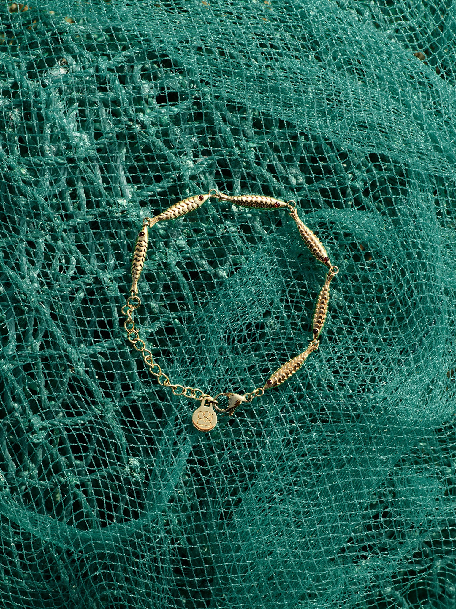 Crimson Gaze Fish Bracelet